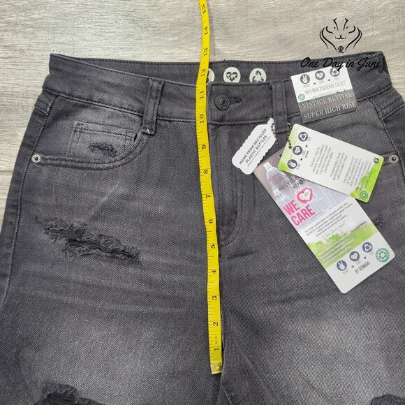 Rewash Juniors Super High Rise 90s Boyfriend Shorts Size 5 - Picture 4 of 7